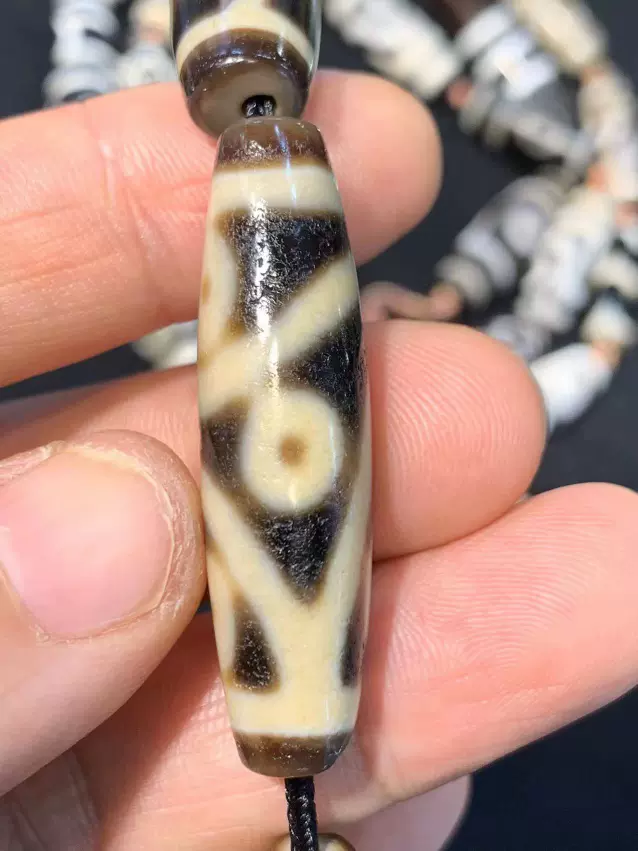 藏式天珠上肯老超咬线扎实珠型老气牙黄天珠