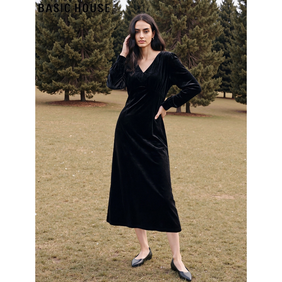 
Basic House/Baijiahao black V-neck dress women's 2026 spring new gold velvet high-waisted A-line skirt