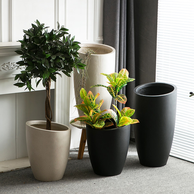 Light luxury high-end floor-standing slanted flower pot black diamond rubber tree bird of paradise lily bamboo magnesium mud flower pot large size