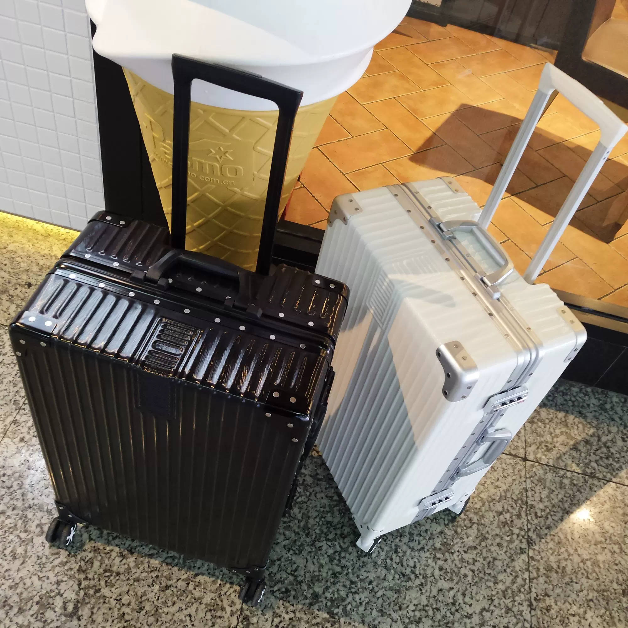 行李箱ins网红女铝框拉杆箱旅行箱万向轮男结实耐用密码皮箱子潮