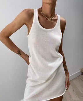 White lazy display vest in the vest
