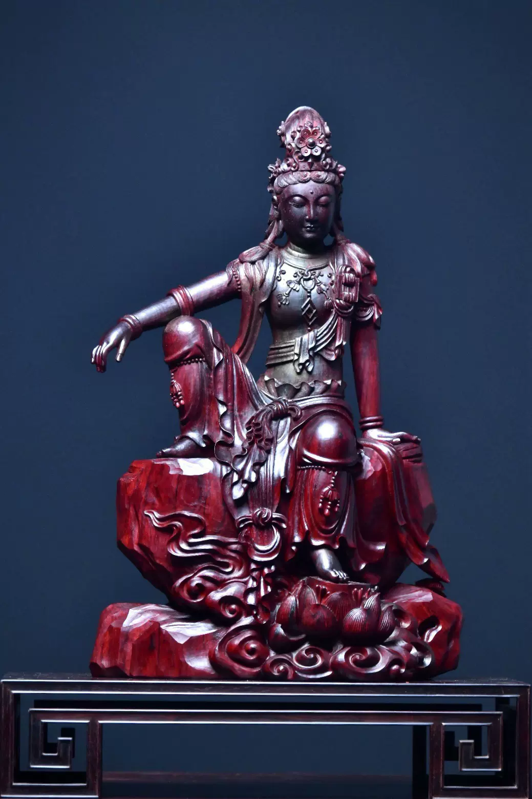 蔵出し・未使用】昭和期 香港製｜紫檀 筍意匠小物入れ｜縁起物・工芸美