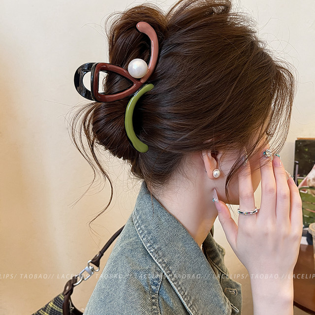 Niche irregular contrast color drop glaze pearl grab clip women's high-end 2025 new large-size shark hair clip headdress