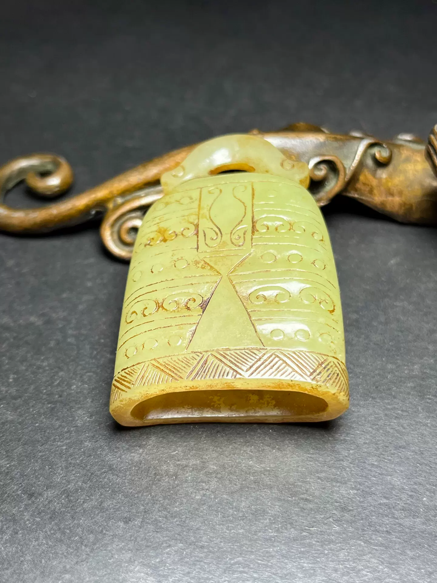 中国古美術・高古龍佩・和田玉製・細密彫・根付・裝身具・置物・玉墜・玉珮・賞物 中国古美術・高古龍佩・和田玉製・細密彫・根付・裝身具・置物・玉墜