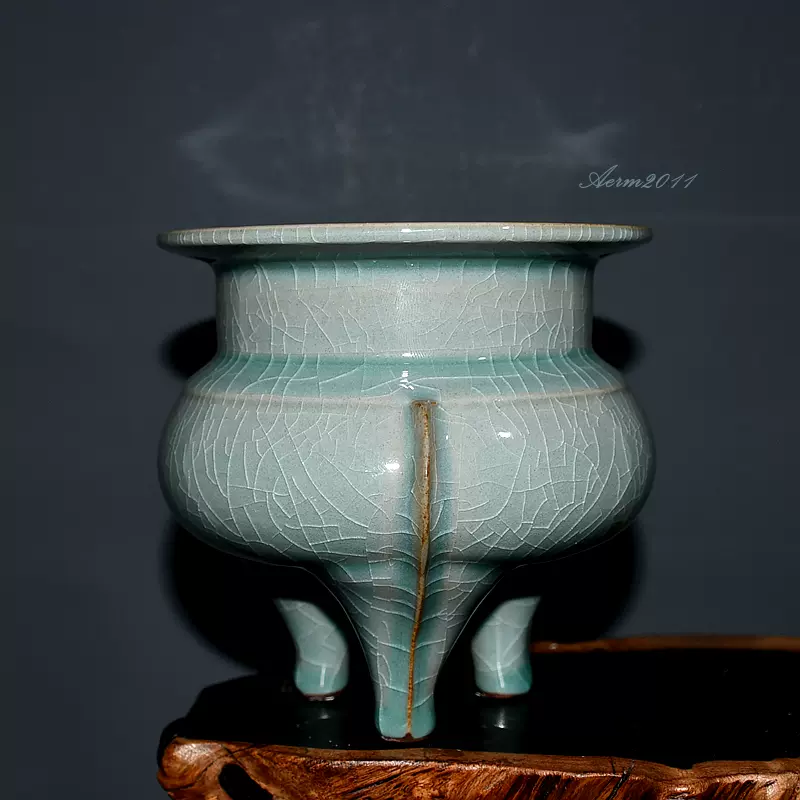 萌KA】中国美術 龍泉窯 青磁 三足爐香炉 古玩 VLXJ 萌KA】中国美術 龍泉窯 青磁 三足爐香炉 古玩 VLXJ
