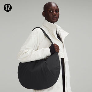 
Pleated women's shoulder bag water-repellent丨lululemon丨LW9EJRS
