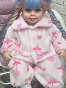 55厘米重生娃娃衣服女孩家居服毛毛套装草莓熊上衣裤子睡衣两件套