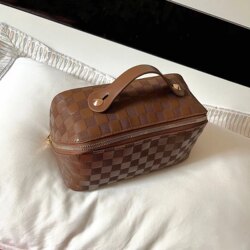 2025Ins Skin Care Product Cosmetic Bag for Women, Large Capacity Travel Waterproof Partitioned Travel Toiletry Bag with a High-End Feel