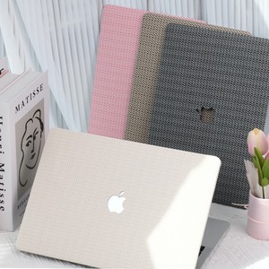 
Macbook protective case Air13.6 is suitable for M4 chip 16-inch Apple notebook Pro14 computer A3240 straw pattern A2337 accessories A3241 shell Air15 set A2338