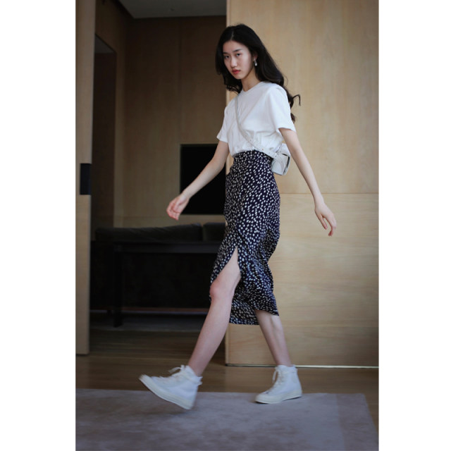 Cool Acetic Acid Polka Dot Print Medium-length Slit High-waisted Slim Hip Skirt Half Body 23246