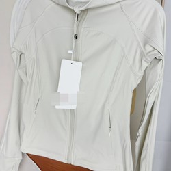 (L) Super Comfortable Slim-Fit Yoga Jacket
