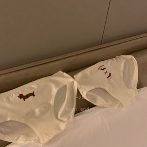 
tearosee Dachshund puppy wearing a hat red cotton printed girl hip-covering briefs low waist