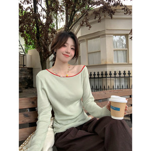 
Even Yiwen [Color Binding Memory] Korean Gaozhi contrasting color splicing temperament off-shoulder thin long-sleeved knitted sweater