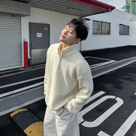 
Feixingji half-zip sweater jacket for men in autumn and winter with American style lazy style solid color casual sweater for couples