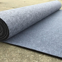 The Entire Office Is Covered with a Full Roll of Gray Soundproof Carpet for Home Use in Bedrooms, Commercial Use, and Large Areas Such as Stairs