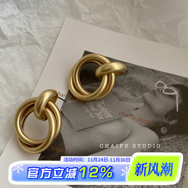 Chaifu studio /R517 INS style exaggerated baroque metal texture temperament circle earrings ear clips