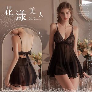 Large size fat mm Qingqu lingerie on the bed with pure sexy pajamas female seducing husband passionate style lace nightgown

