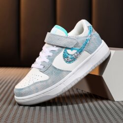 Putian Children's Low-Top Sneakers with Friction Sound, Magic Tape Slip-On Shoes for Older Children, Sports Shoes for Primary and Secondary School Boys