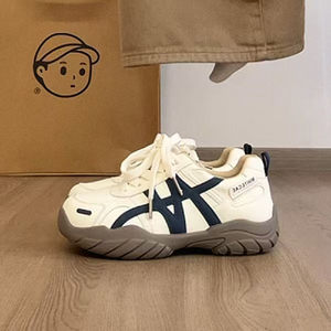 
Retro thick-soled moral training shoes 2025 autumn new white shoes women's all-match casual travel shoes sports dad shoes