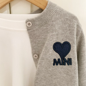 
2026 spring and autumn new parent-child sweater jackets for boys and girls, pure cotton love casual thin letter sweaters trendy