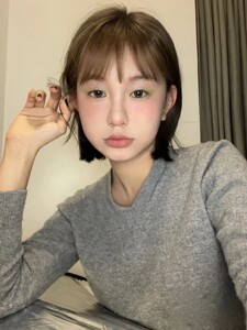 
[Daewoo Recommendation] High-quality Love 100 pure wool small V-neck pullover sweater for men and women