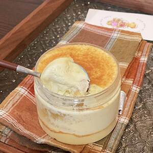
Xiaochun Eclipse Smooth Soy Milk Cake Box Animal Cream Freshly Made Afternoon Tea Dessert