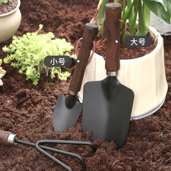 Planting gardening tools, small shovel digging soil, breeding and iron shovel
