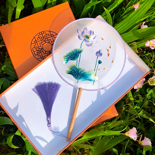 蘇州刺繍シルク扇子 - 蓮の花のデザイン、中国風手持ち扇子