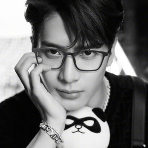 
New rubber titanium glasses frame for men with elegant temperament, handsome eye frames, can be equipped with anti-blue light glasses with prescription