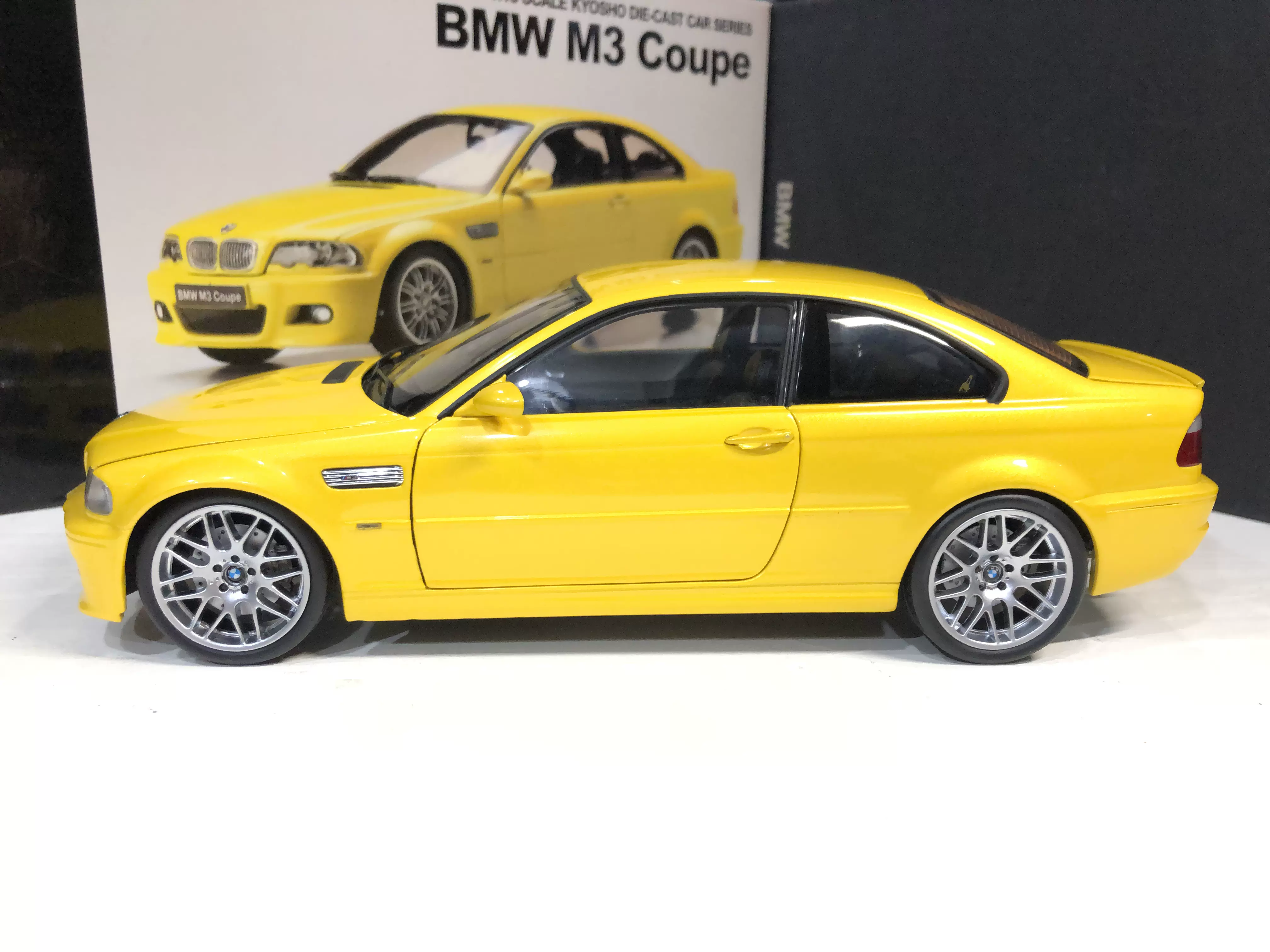 BMW M3 GTS 販売 京商 1/18 E90 E92 E46 3シリーズ BMW M3 GTS 京商 1