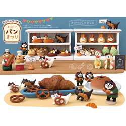 Japanese Genuine Decole Bakery Series Cute Cat Bread Dessert Scene Decoration Ornaments in Stock