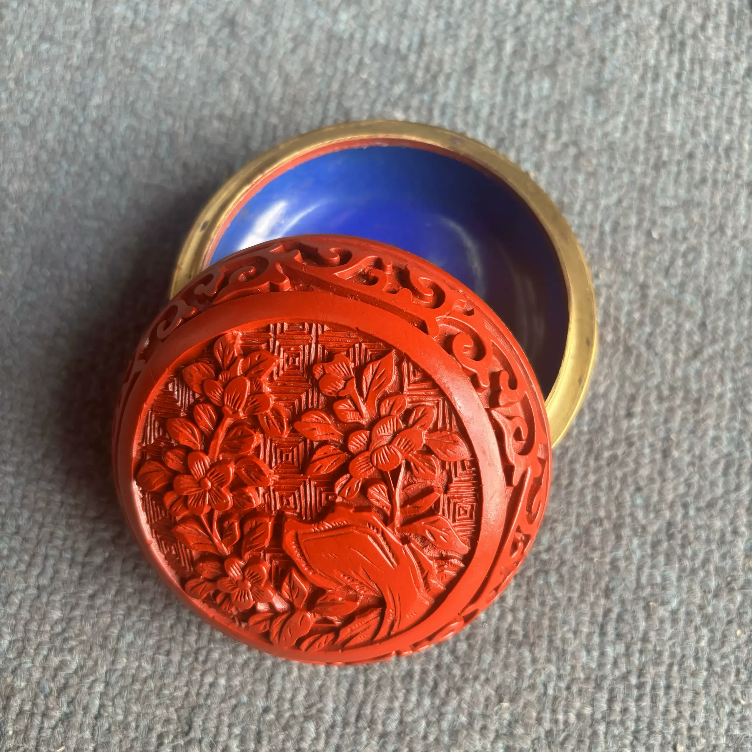 唐物 【彫漆 剔紅】 堆朱極細工 花紋彫刻 銅胎七宝 3点まとめ T−482 唐物 【彫漆 剔紅】 堆朱極細工 花紋彫刻 銅胎七宝 3点