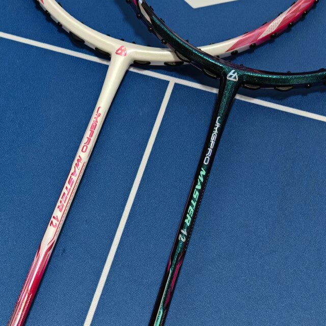 JMG breaks the M12 badminton racket with high speed, large racket frame ...