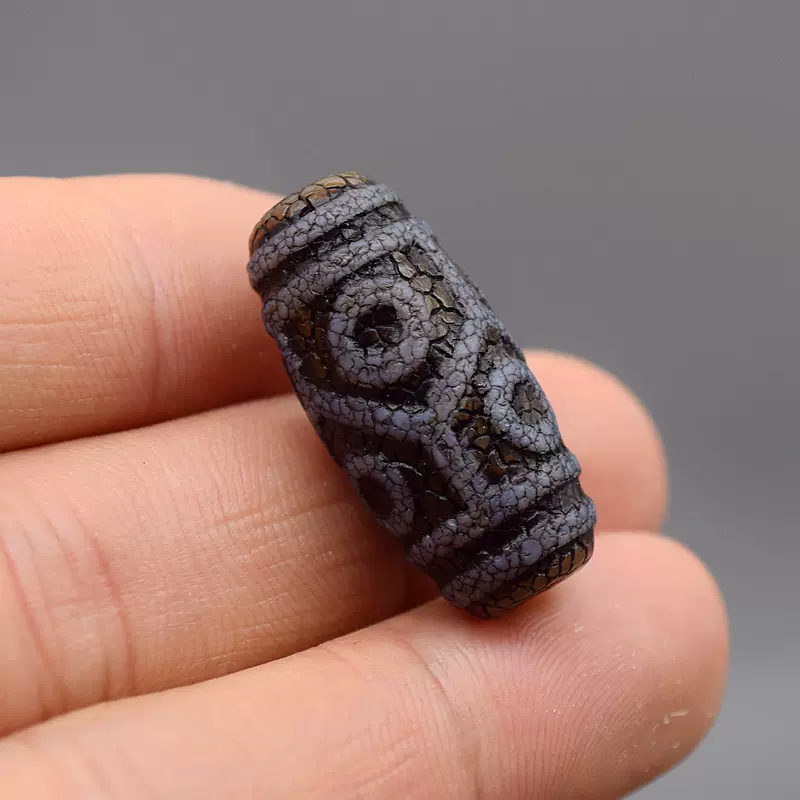 0711189 くい 火供天珠瑪瑙龍眼天珠