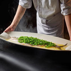 Ceramic Trendy Pure White Long Strip-Shaped Artistic High-End Extra-Large Commercial Tableware Unique White Strip Curved Mouth Double-Handle Fish Plate