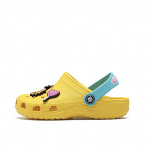 Children's hole shoes boys' shoes non-slip thick-soled bag-toe outdoor sandals wear soft-soled beach shoes for girls