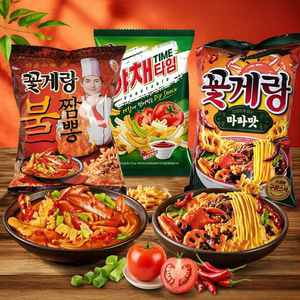 
South Korea imported Bingrei crab shape puffed crispy flower crab slices spicy vegetable flavor 70g casual office snacks