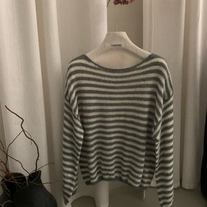 
LEAVES Yejia mohair striped round neck sweater women's spring long-sleeved lazy slim pullover all-match top