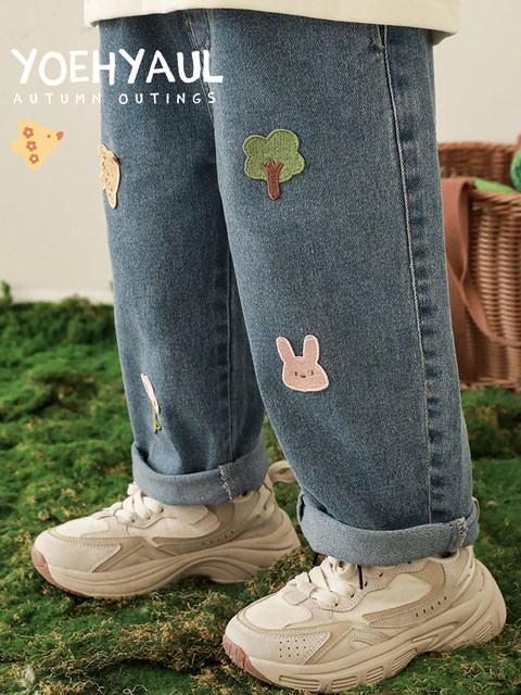 Young girl cartoon embroidered jeans spring and autumn children's fun and cute skin-friendly soft lively and colorful casual pants trendy