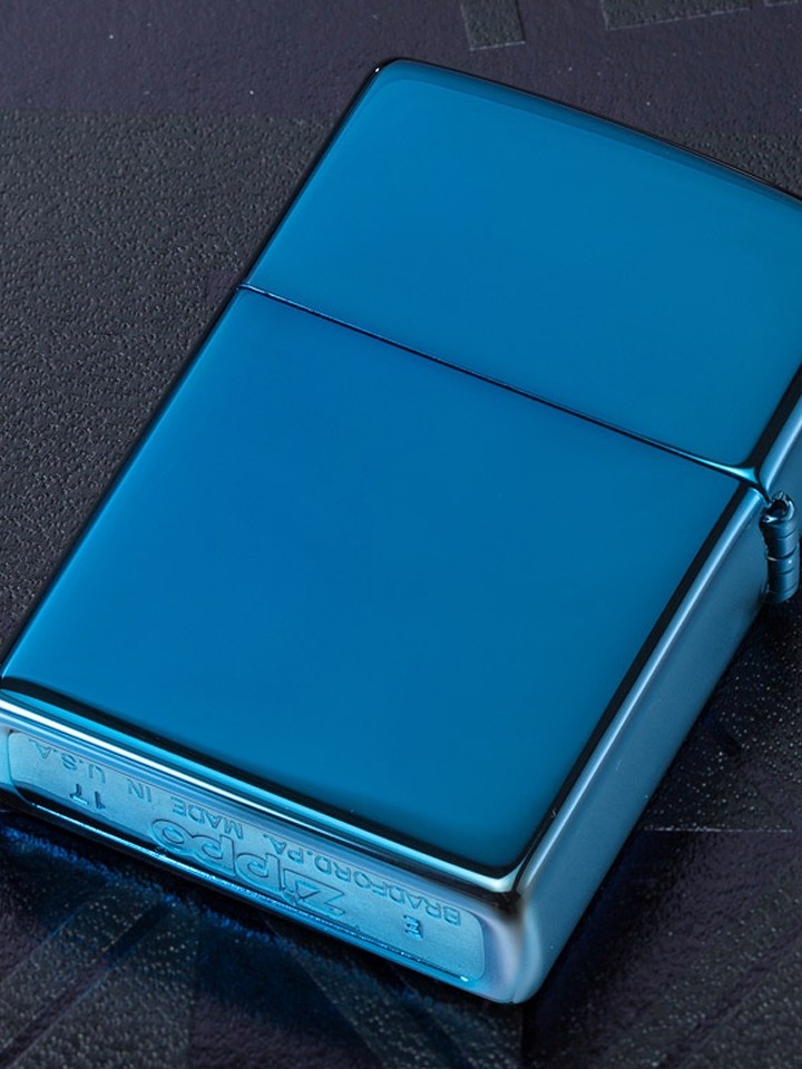 zippo蓝冰标志打火机