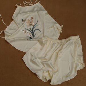 Gufeng Suzhou embroidery Sun promised the same type of belly belly, Su Xiu underwear spring and summer pajamas Hanfu horse noodle skirt
