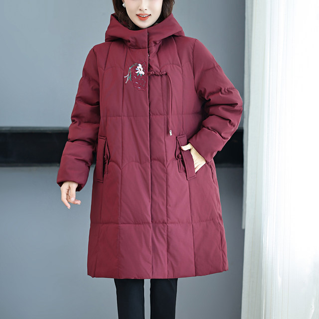 Middle-aged and elderly large-size cotton-padded clothes for women, special fat mothers, winter coats, new fattened and long-length cotton-padded jackets, grandma's cotton-padded clothes