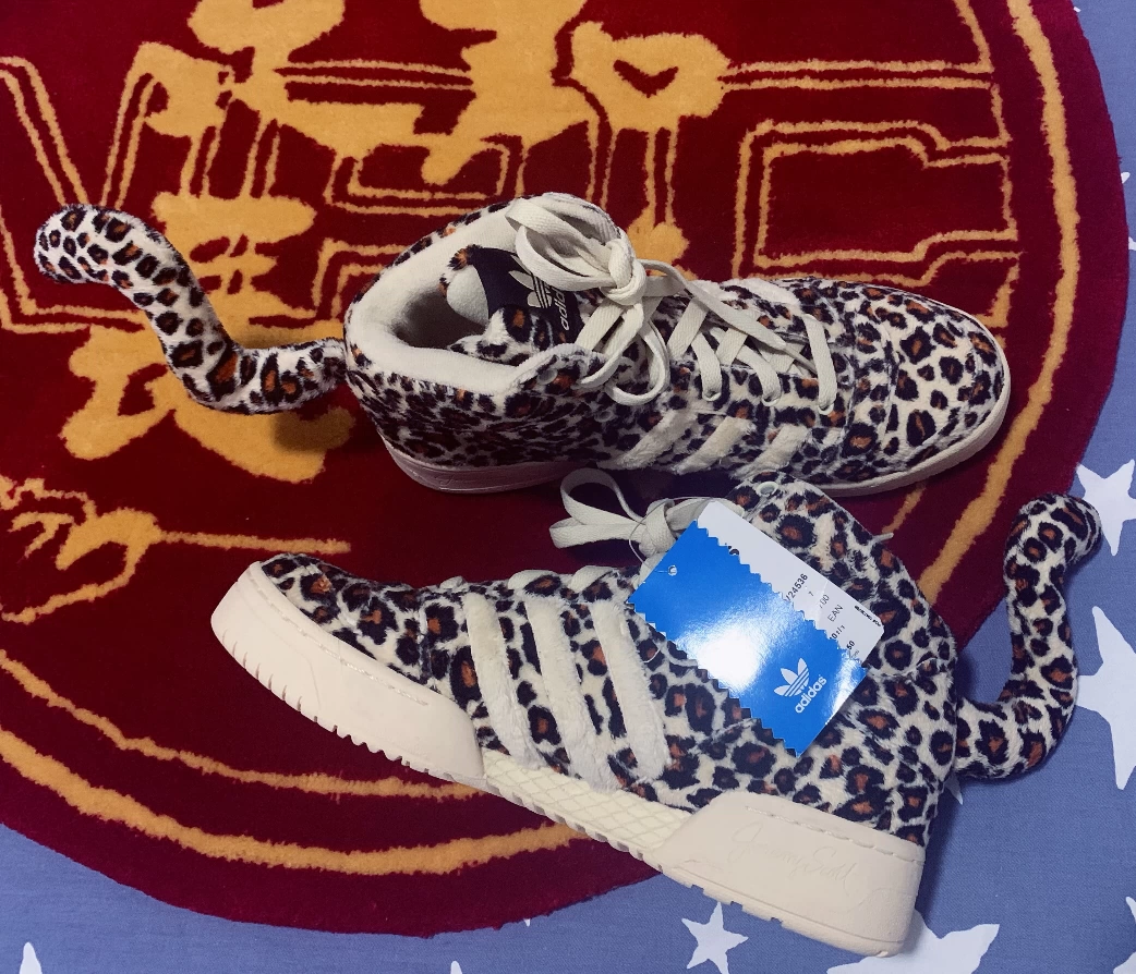 绝迹ADIDAS x JEREMY SCOTT 陈冠希三叶草限量豹纹尾巴V24536