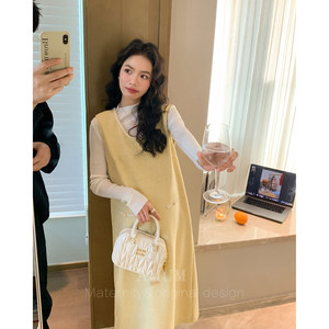 
AMUM Maternity Wear Sweetheart Cheese~Korean gentle chenille loose sleeveless layered vest dress