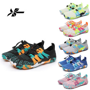 
Couple beach shoes, non-slip five-finger shoes, outdoor quick-interference water beach shoes, socks, river-trapping shoes, men's and women's fitness and skin-friendly shoes