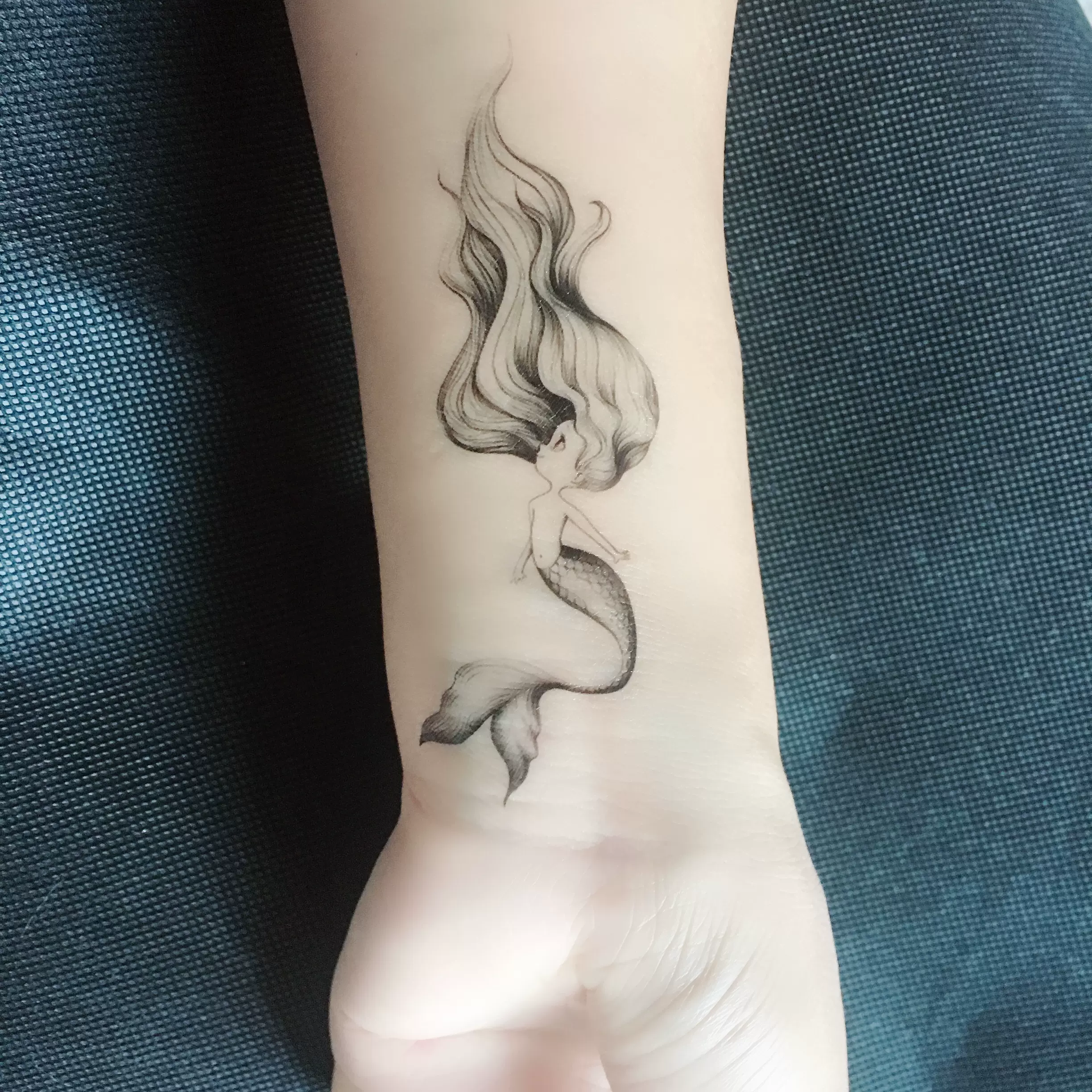 暗黑 港风 锁骨暗黑 美人鱼 防水纹身贴