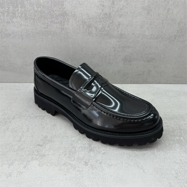 Broken code processing 2024 spring leather men's shoes.