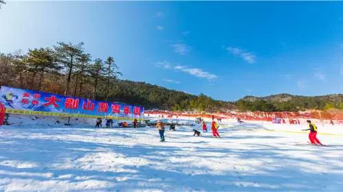 大别山滑雪乐园