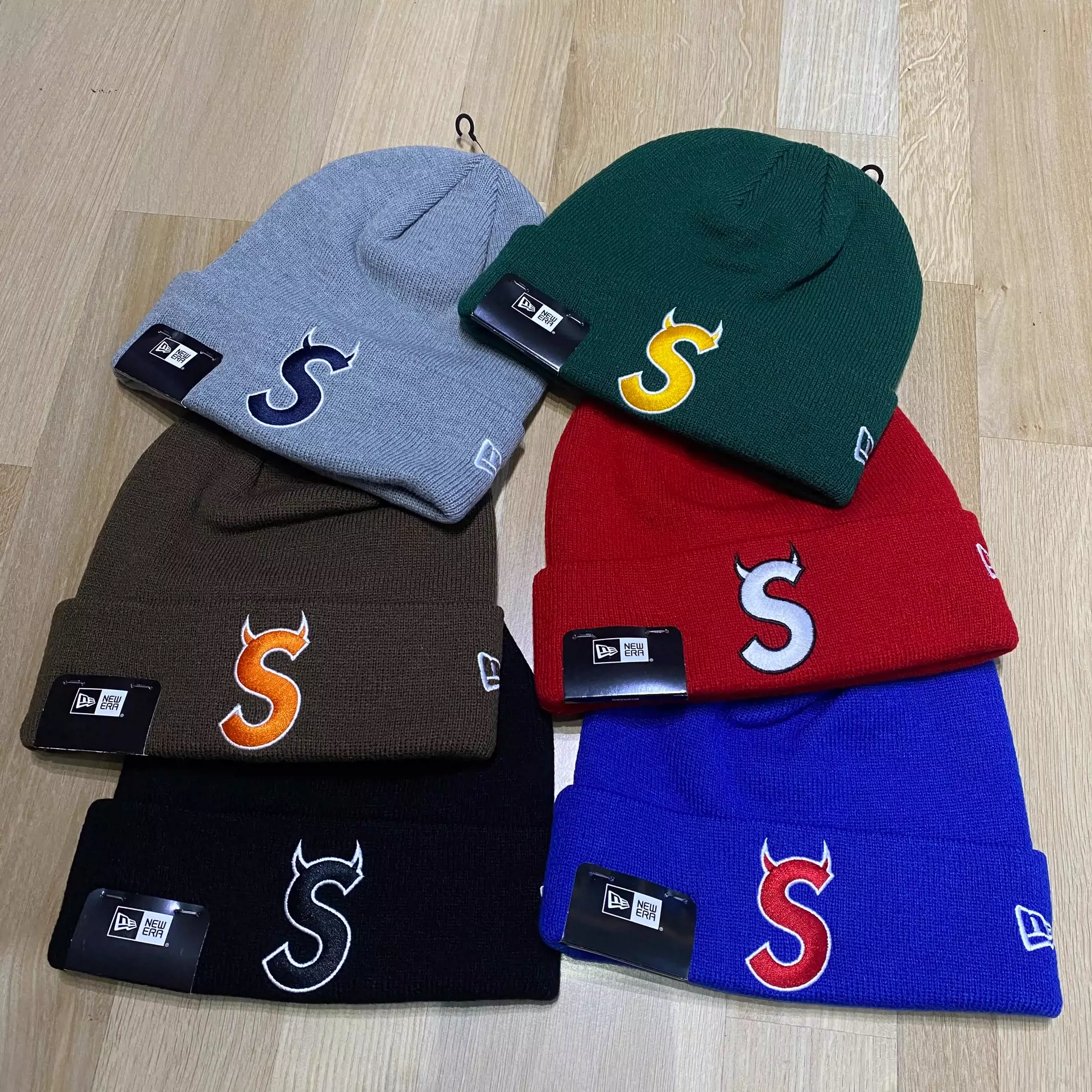 Supreme 22FW S Logo Beanie 恶魔牛-Taobao