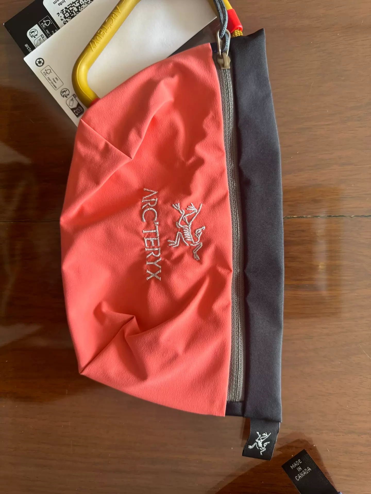 Arc'teryx Foley Pouch ReCUT アークテリクス ポーチ ReCUT Foley ポーチ : r/arcteryx